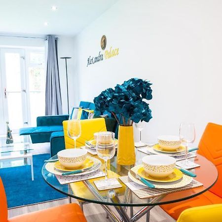 The 'Pinky' - Beautiful 1 Bed Apartment In Hatfield - Free Parking - Near Uni & Business Park - Big Savings On Long Stays Esterno foto