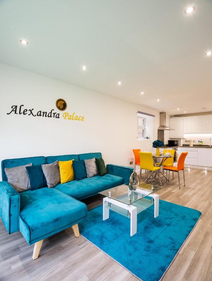 The 'Pinky' - Beautiful 1 Bed Apartment In Hatfield - Free Parking - Near Uni & Business Park - Big Savings On Long Stays Esterno foto